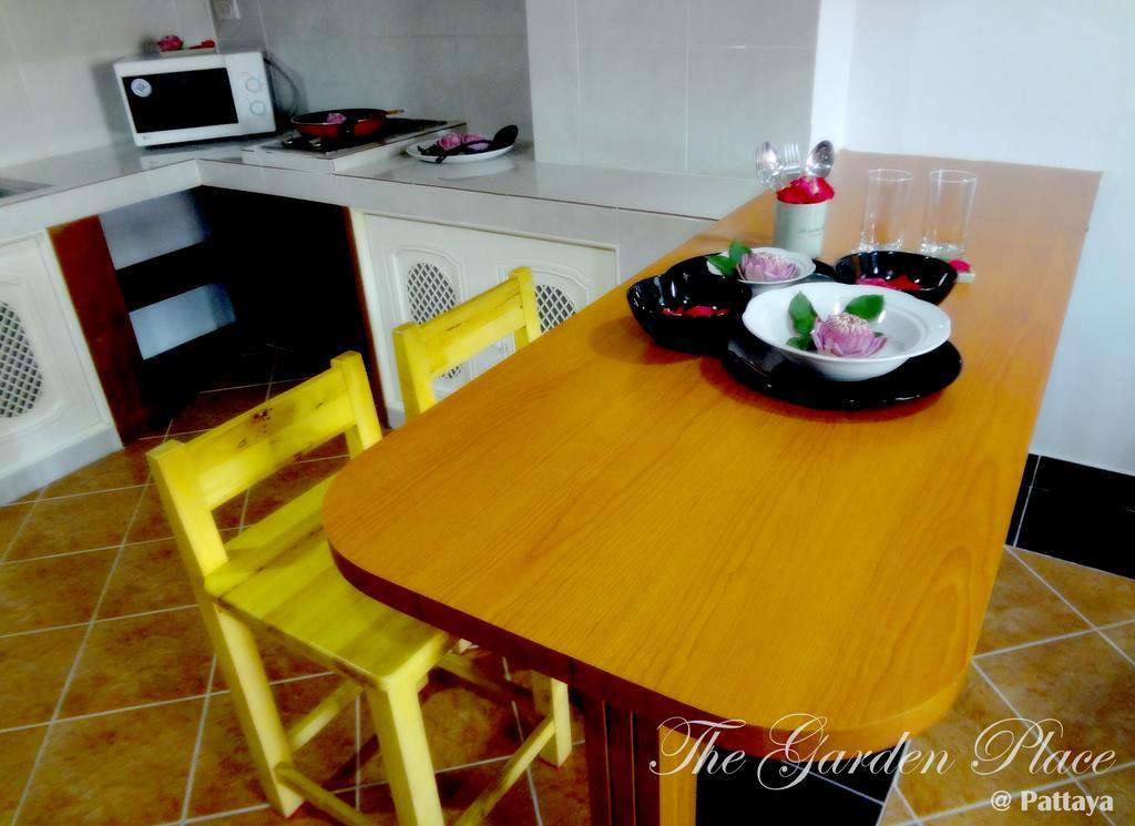 The Garden Place Pattaya Exterior photo